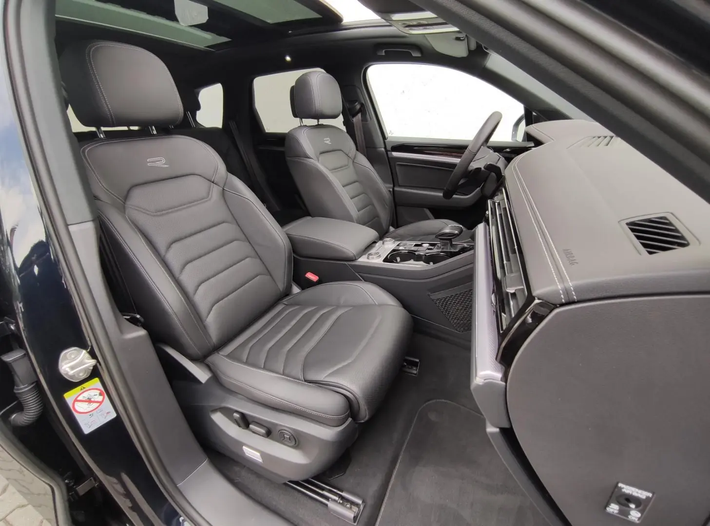 Touareg R-Line 3.0 V6 TDI+286Ps+AHZV+Pano+Standh
