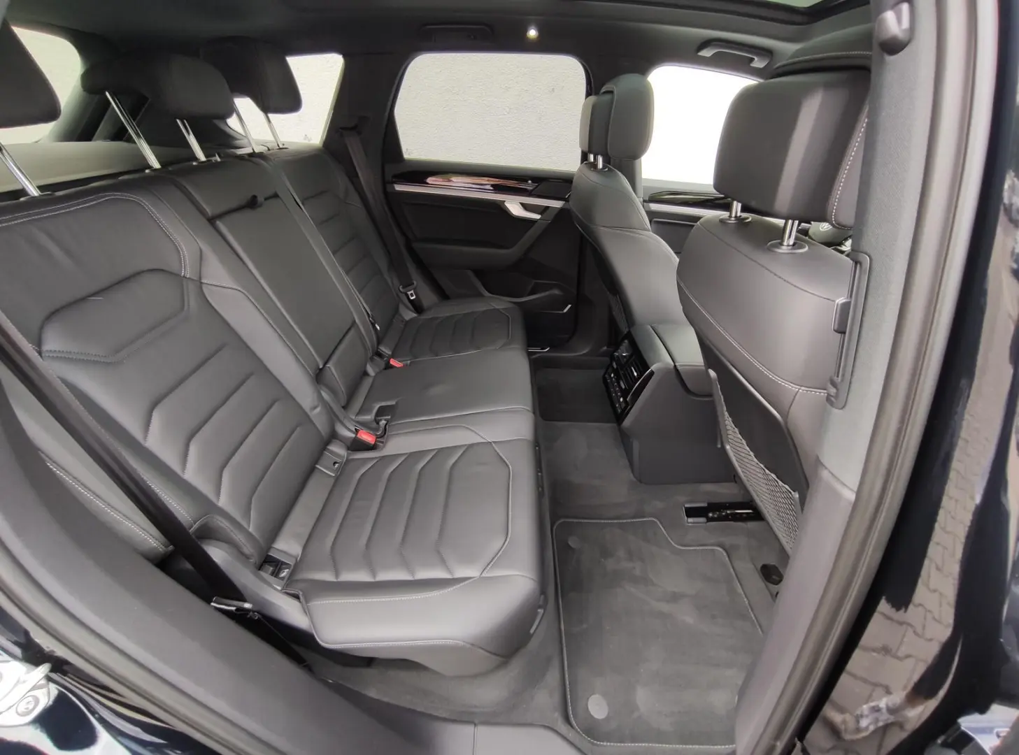 Touareg R-Line 3.0 V6 TDI+286Ps+AHZV+Pano+Standh