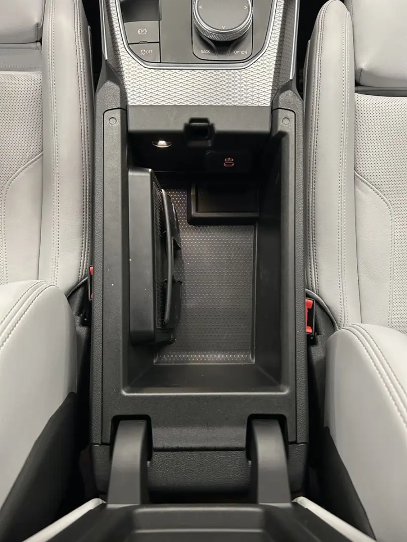 M3 Limousine Schalter, LCI, Individual. Laser, H