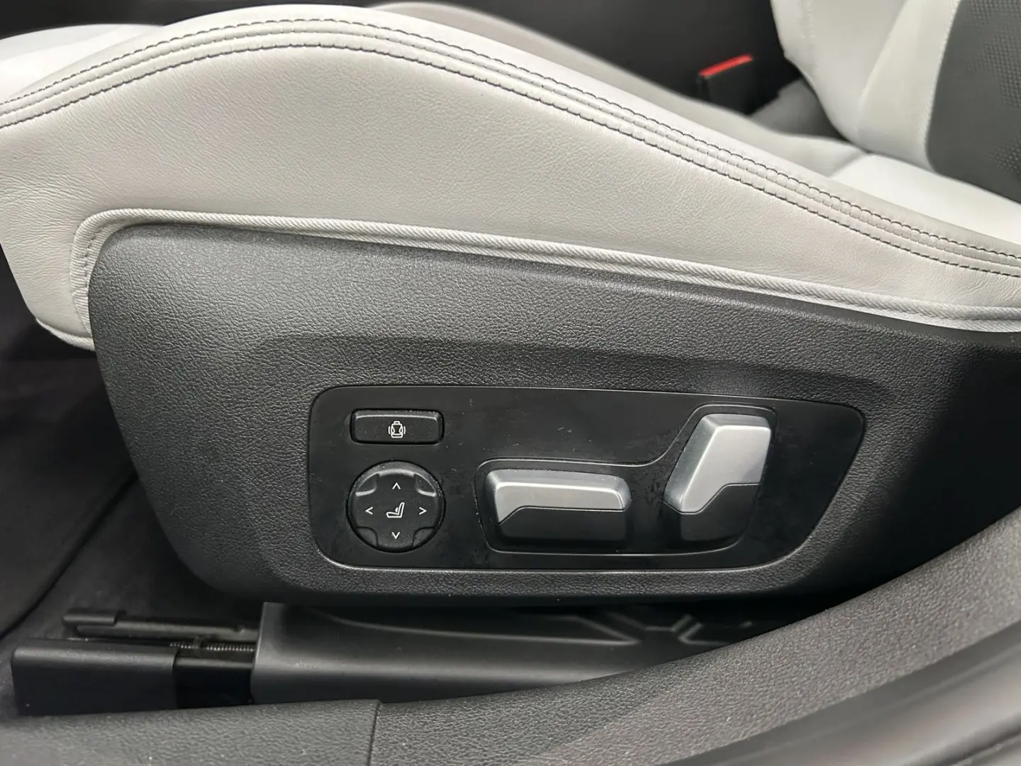 M3 Limousine Schalter, LCI, Individual. Laser, H
