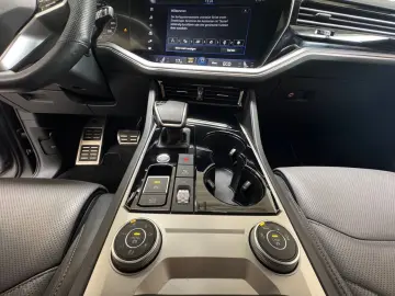 Touareg R-Line 3.0 TDI 4M MATRIX/NAVI/KAMERA/PAN