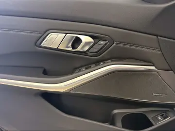 M3 Competition M xDrive Touring Harman/K Laser