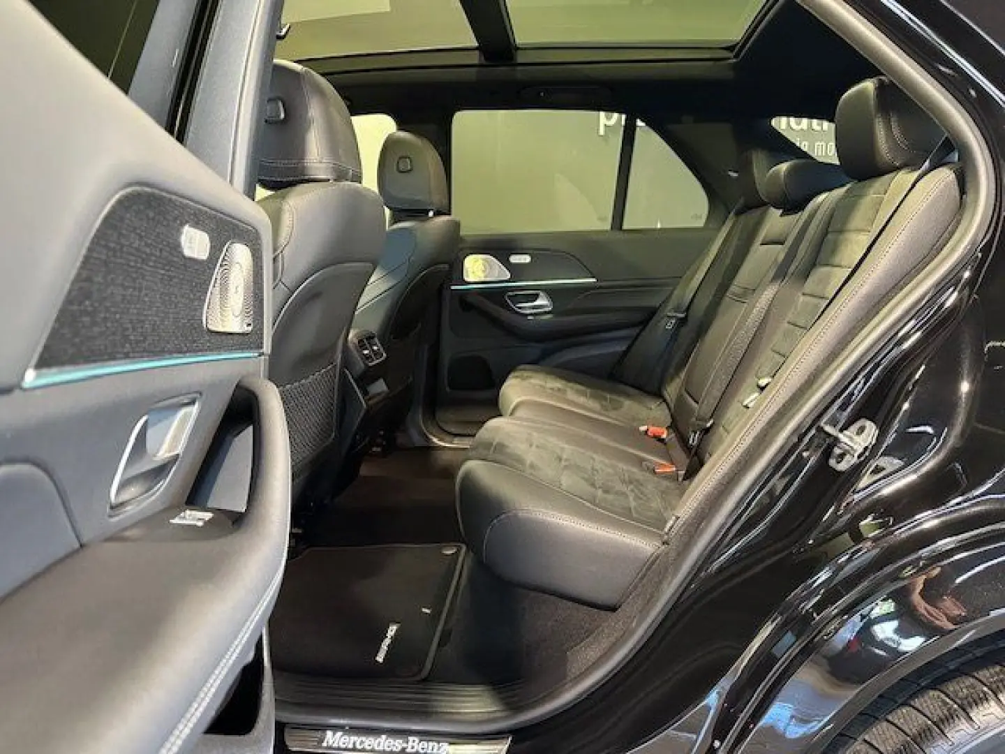 GLE 300 d 4M AMG Night Distr/Pano/Sound/AHK/Airm
