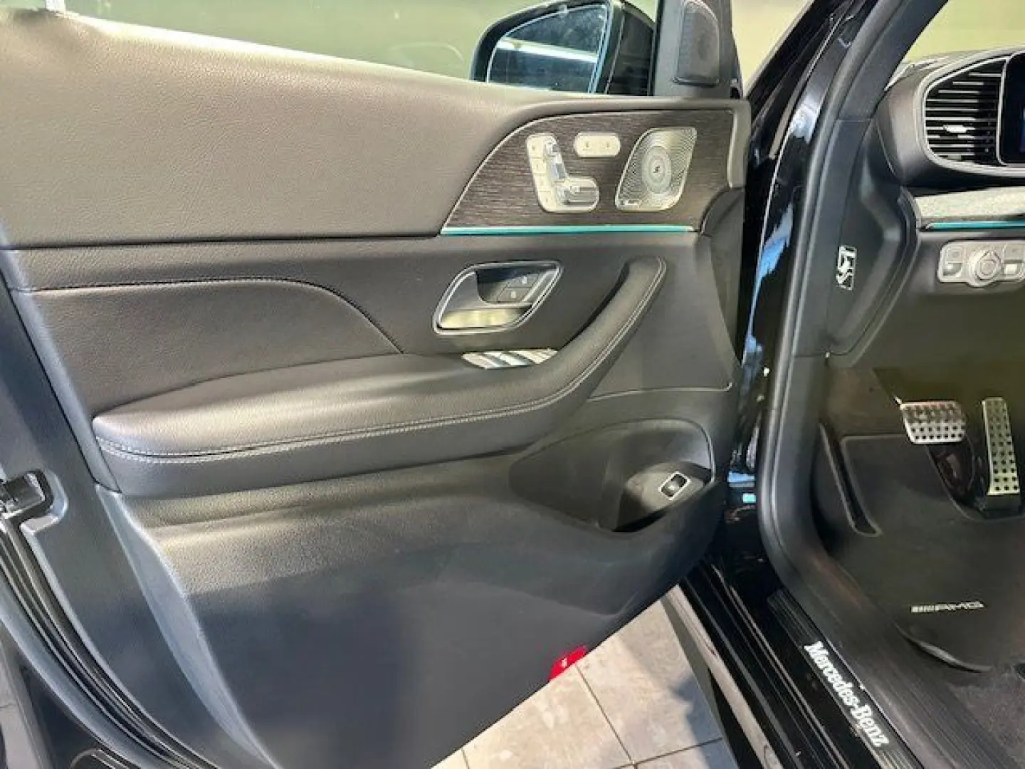 GLE 300 d 4M AMG Night Distr/Pano/Sound/AHK/Airm