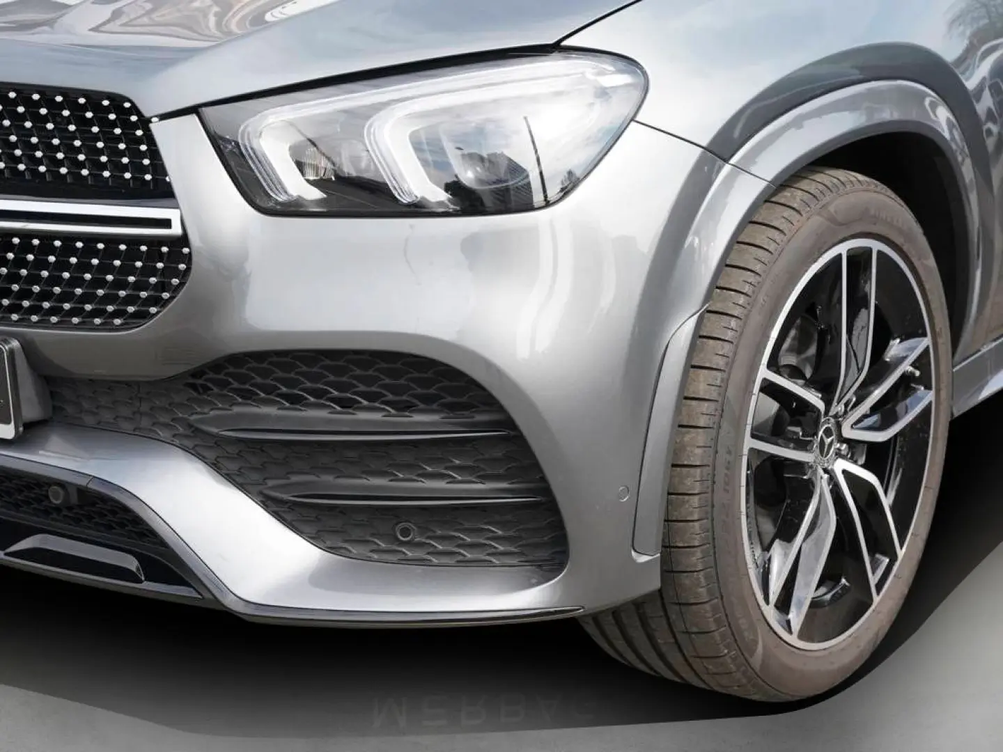 GLE 400 4M COUPE AMG-LINE PANO HUD AHK MULTIBEAM