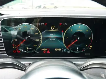 GLE 400 4M COUPE AMG-LINE PANO HUD AHK MULTIBEAM