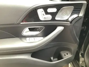 GLE 300 d 4MATIC AMG+7SEAT+22''+PREMIUM+KEYLESS