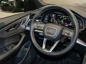 Q8 55 TFSI e quattro tiptronic Matrix AIR AHK