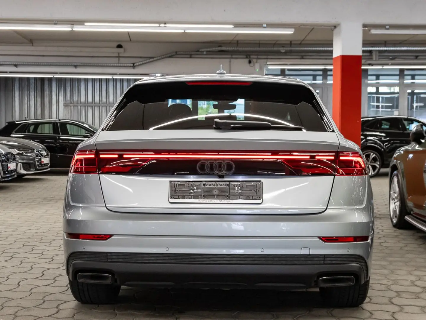 Q8 55 TFSI e quattro tiptronic Matrix AIR AHK