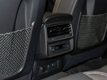 Q8 55 TFSI e quattro tiptronic Matrix AIR AHK