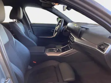 330d xDrive M Sport+Keyless+AHK+DrivAssist