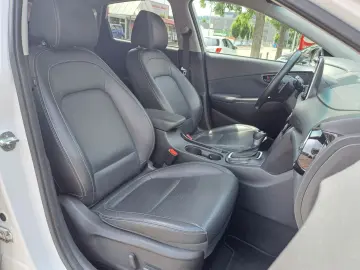Kona Premium Hybrid 2WD