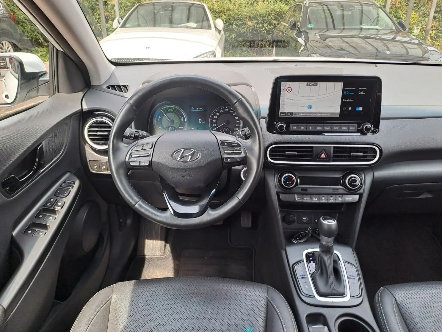 Kona Premium Hybrid 2WD