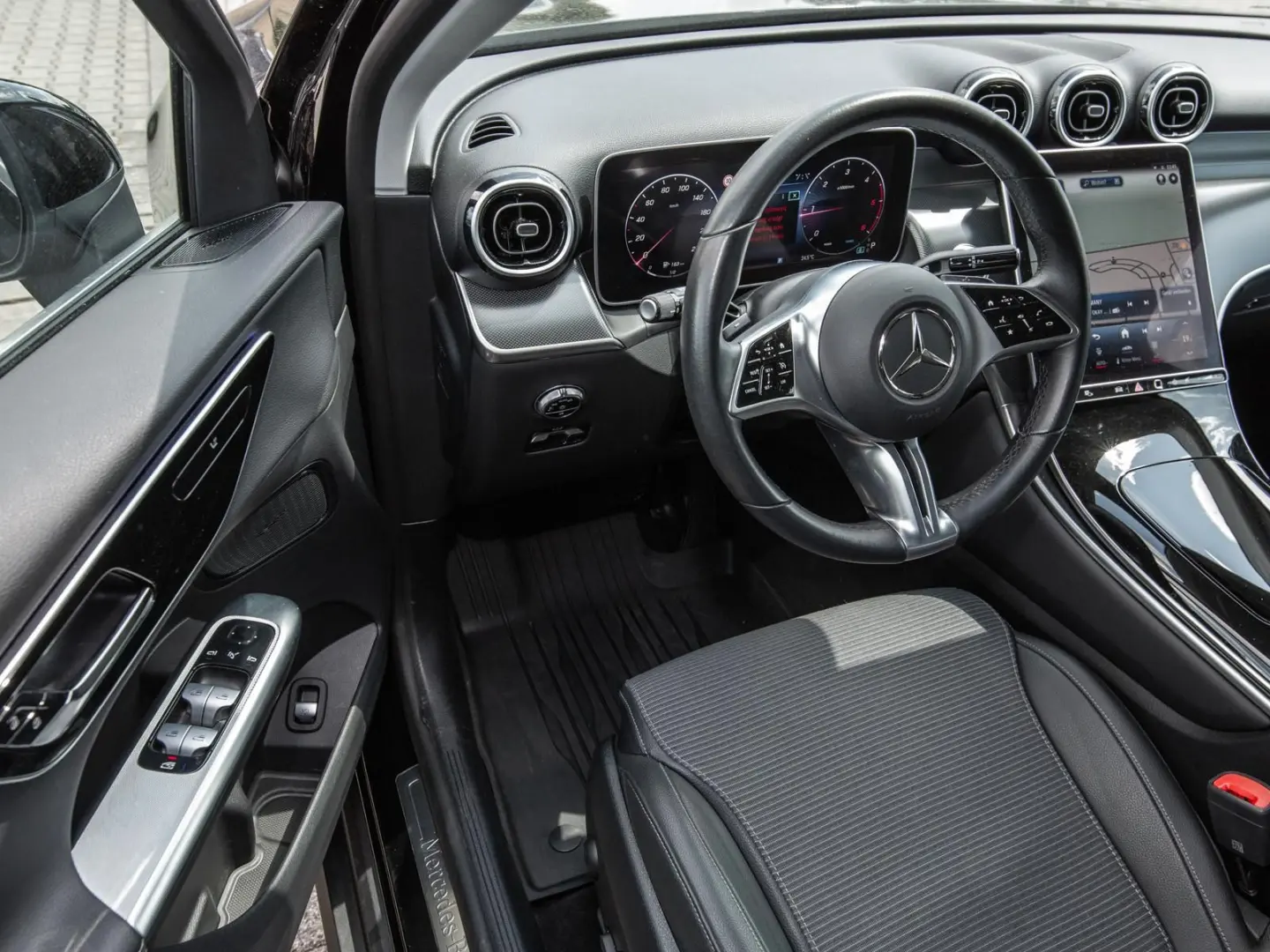 GLC 220 d 4M AVANTGARDE MBUX+360°+DIG-LED+18