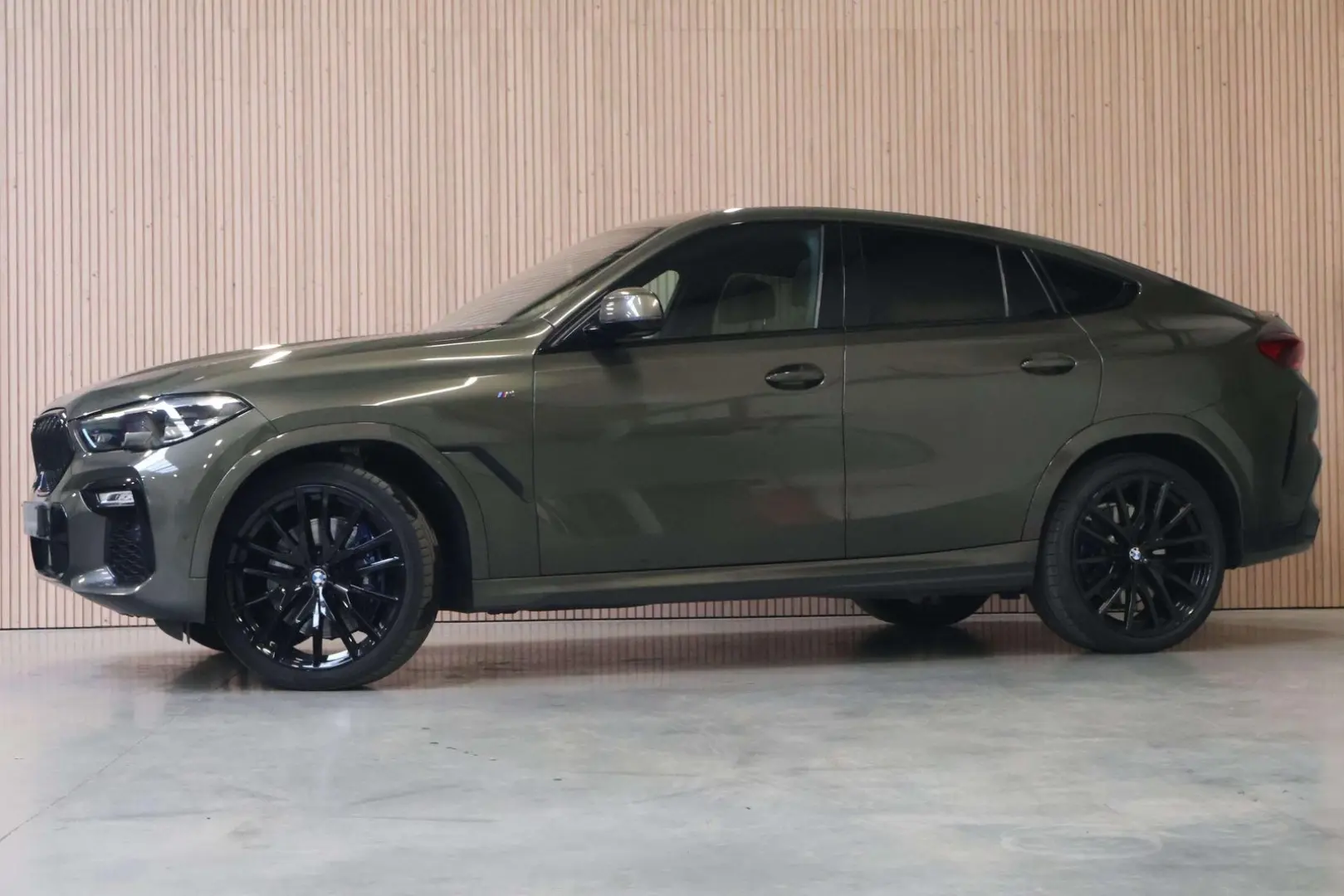 X6 X6 xDrive40d| M-pack| AHK| H/K| DAB| HUD| 22 