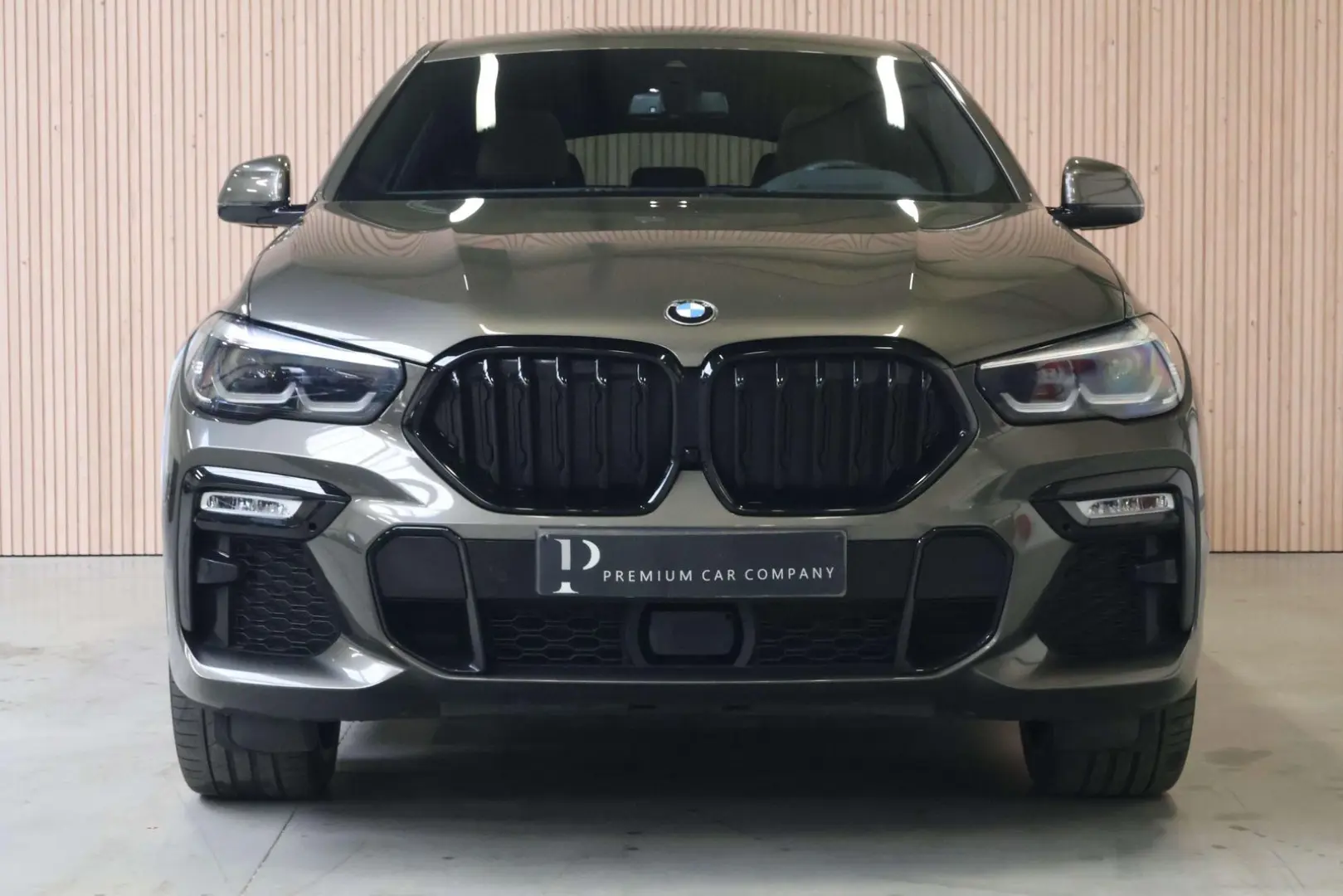 X6 X6 xDrive40d| M-pack| AHK| H/K| DAB| HUD| 22 