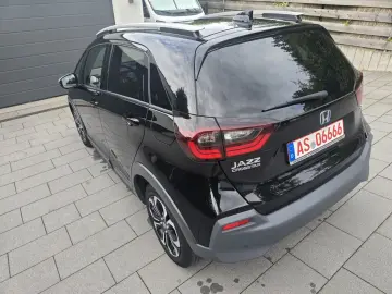 Jazz 1.5 i-MMD Hybrid Crosstar Executive