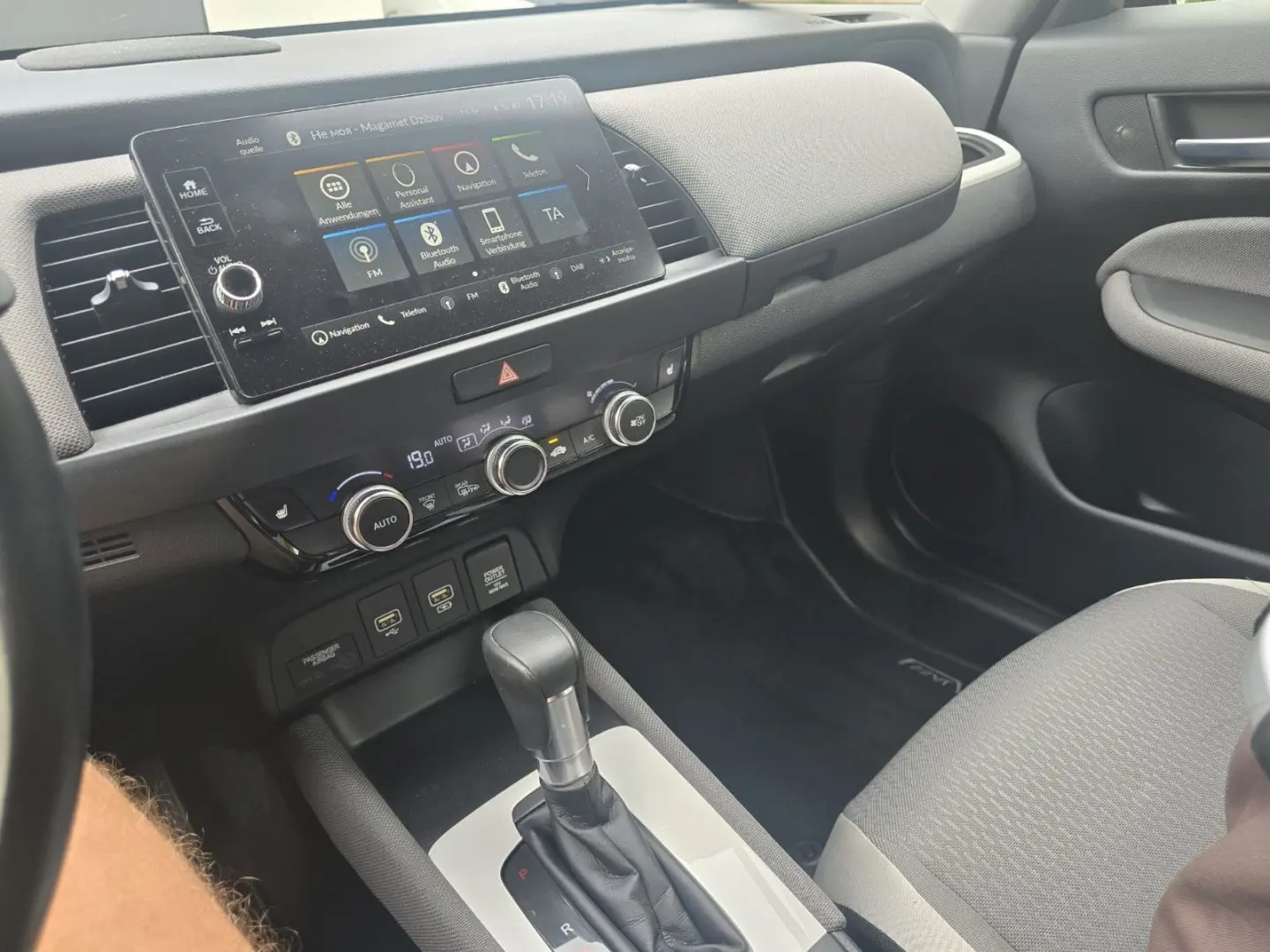 Jazz 1.5 i-MMD Hybrid Crosstar Executive