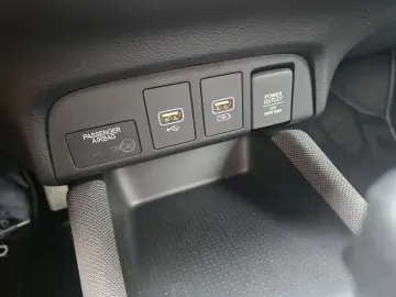 Jazz 1.5 i-MMD Hybrid Crosstar Executive