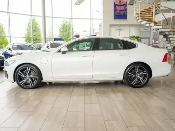 Volvo S90 2.0 T8 Recharge AWD 