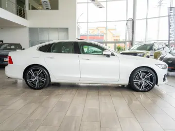 Volvo S90 2.0 T8 Recharge AWD 