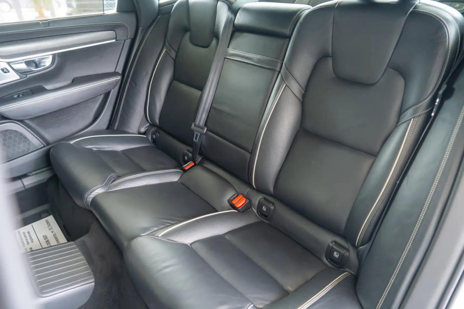 Volvo S90 2.0 T8 Recharge AWD 