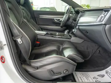 Volvo S90 2.0 T8 Recharge AWD 