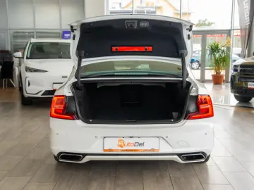 Volvo S90 2.0 T8 Recharge AWD 