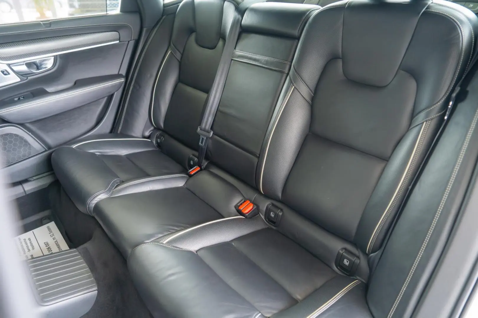 Volvo S90 2.0 T8 Recharge AWD 