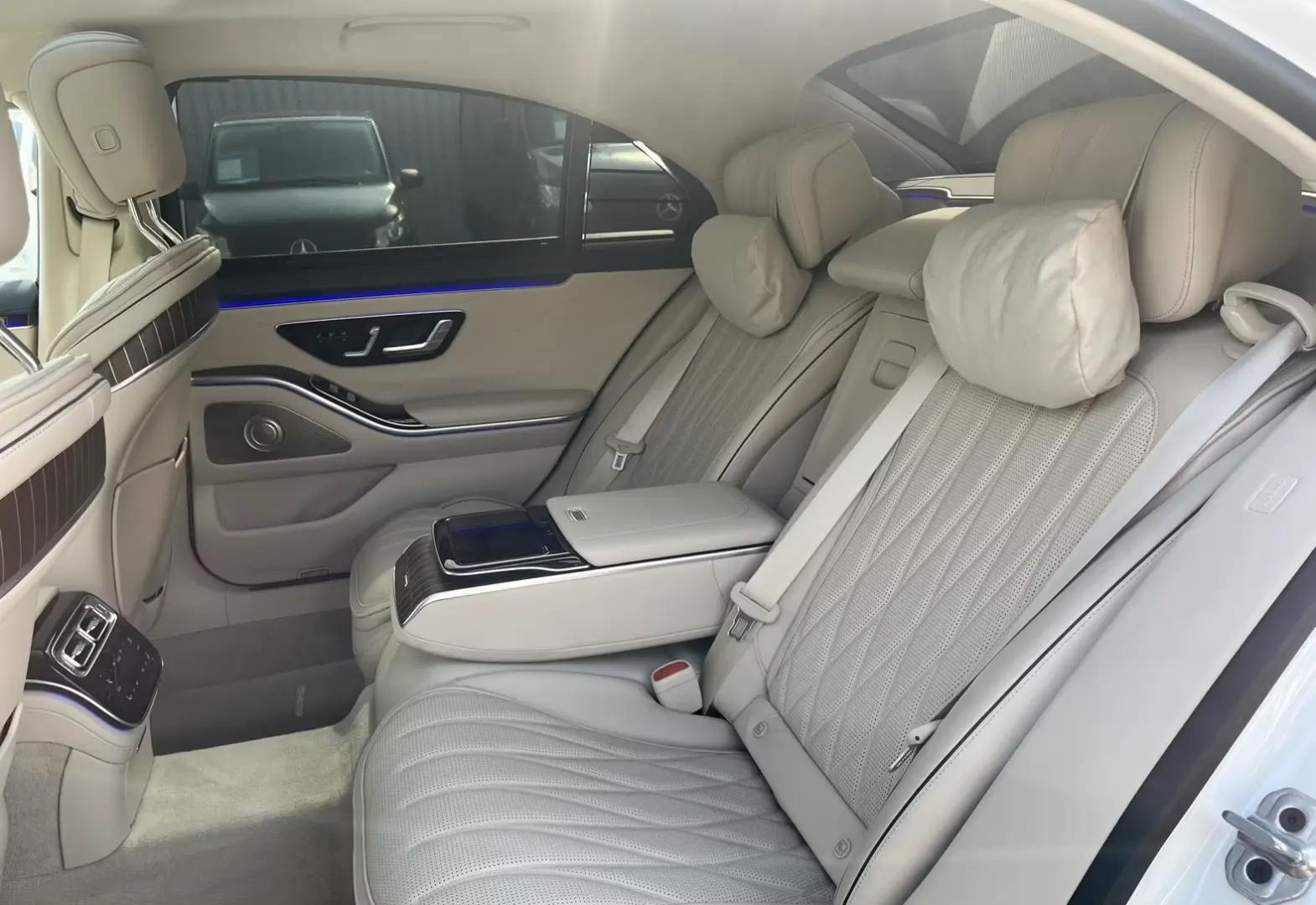 Mercedes-Benz S 63 AMG E Performance lang 21