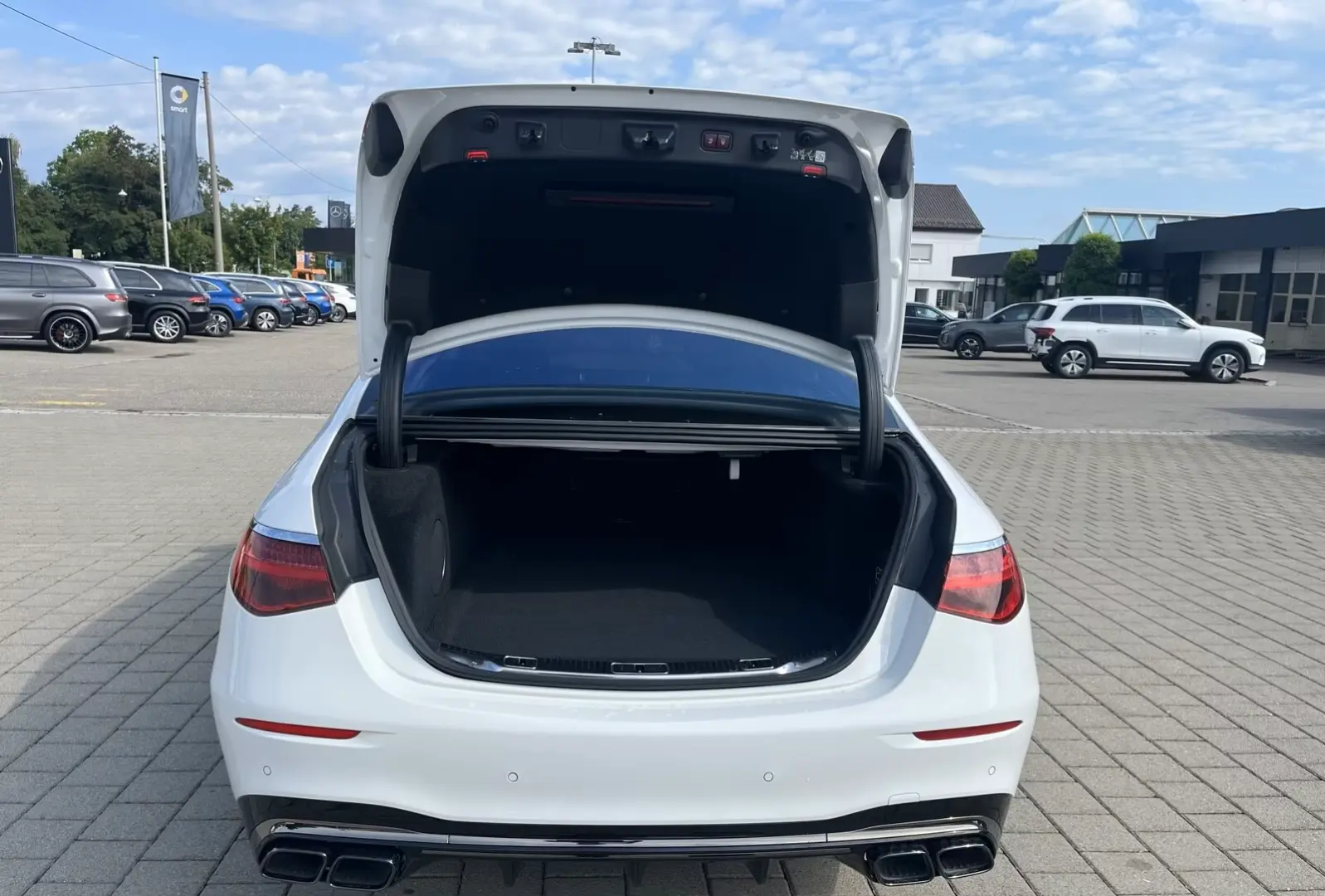 Mercedes-Benz S 63 AMG E Performance lang 21