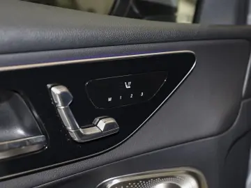 GLC 220 d 4M Coupe Burmester/Distronic/360°