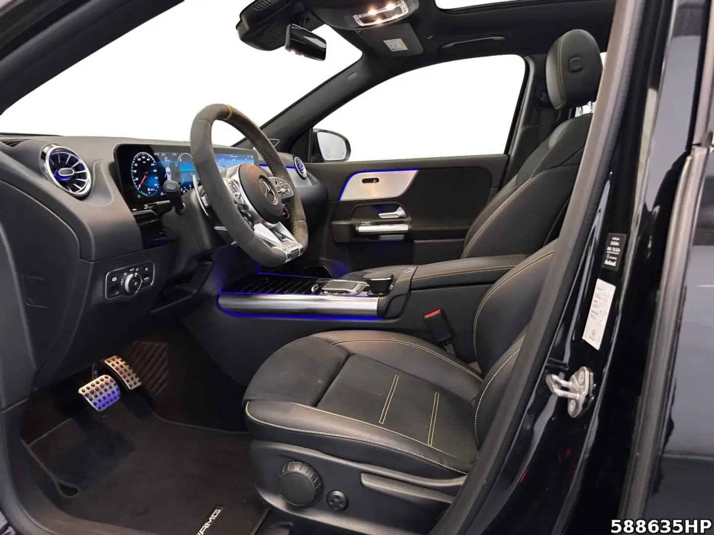 GLA 45 AMG S 4MATIC+  Night Panorama 21