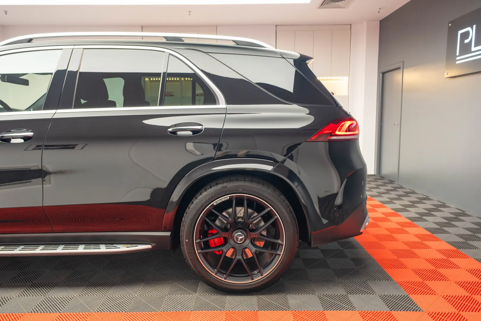 Mercedes Benz GLE 53 AMG