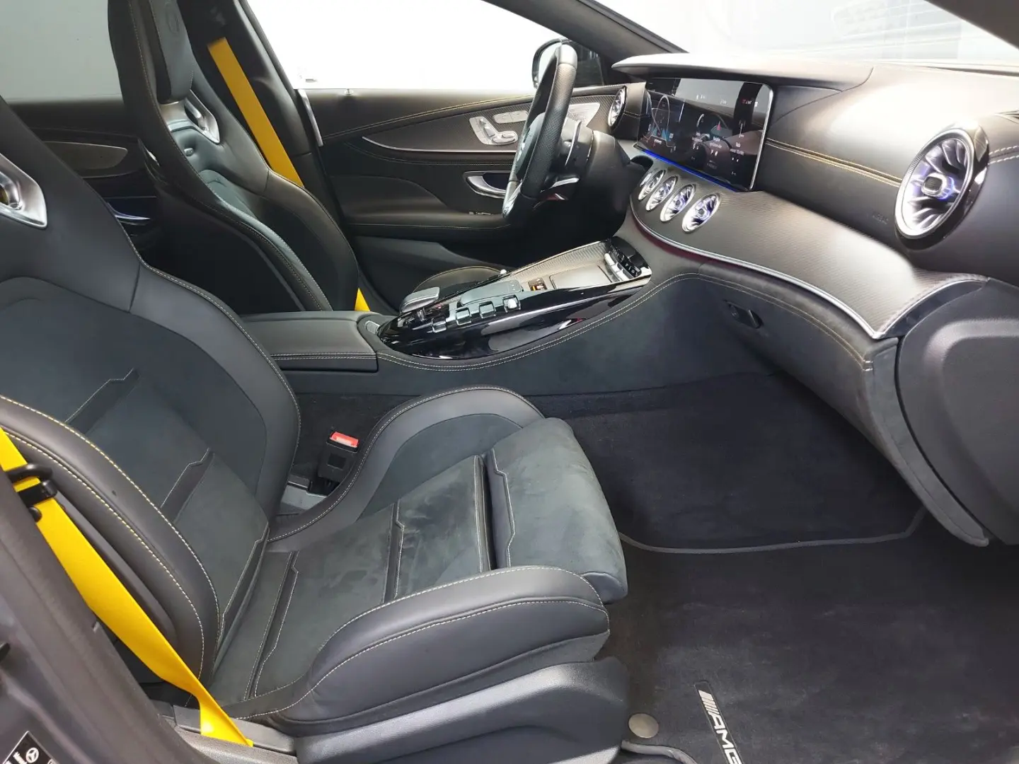 GT 63 S 4M+ *KERAMIK*CARBON*PANORAMA*VOLL*