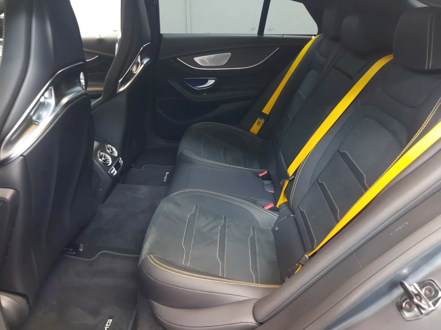 GT 63 S 4M+ *KERAMIK*CARBON*PANORAMA*VOLL*