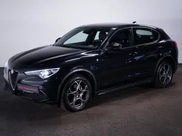 Stelvio 2.0 TI Q4 AT8 Memory ACC Bi-Xenon Kamera