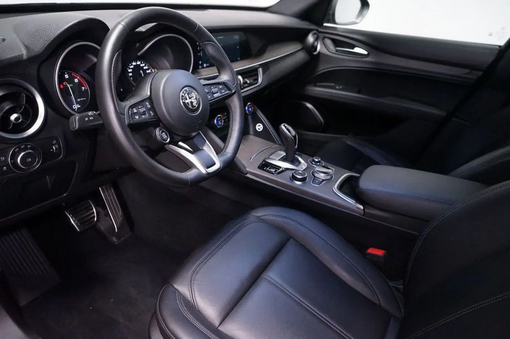 Stelvio 2.0 TI Q4 AT8*Memory*ACC*Bi-Xenon*Kamera