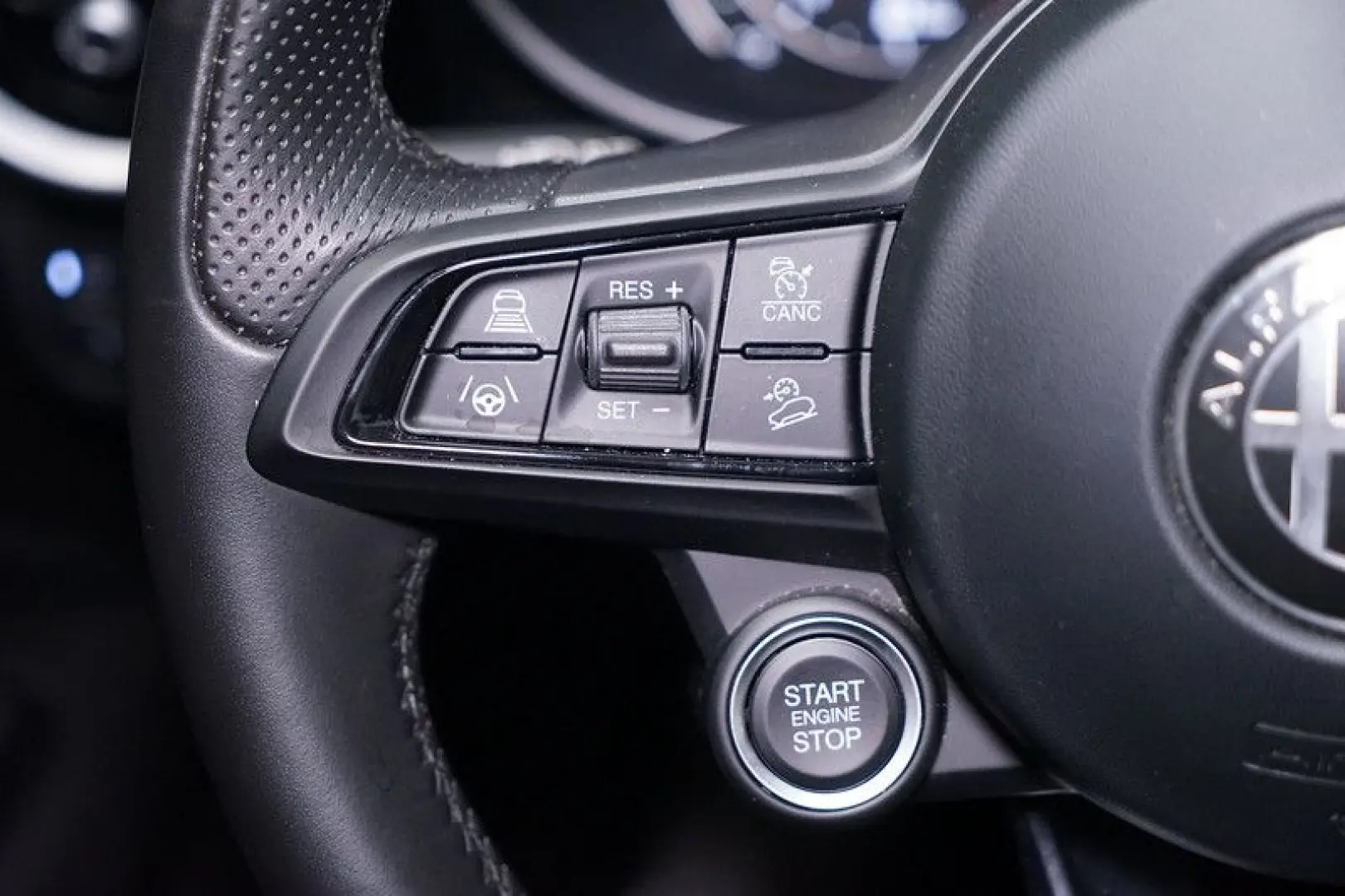 Stelvio 2.0 TI Q4 AT8*Memory*ACC*Bi-Xenon*Kamera