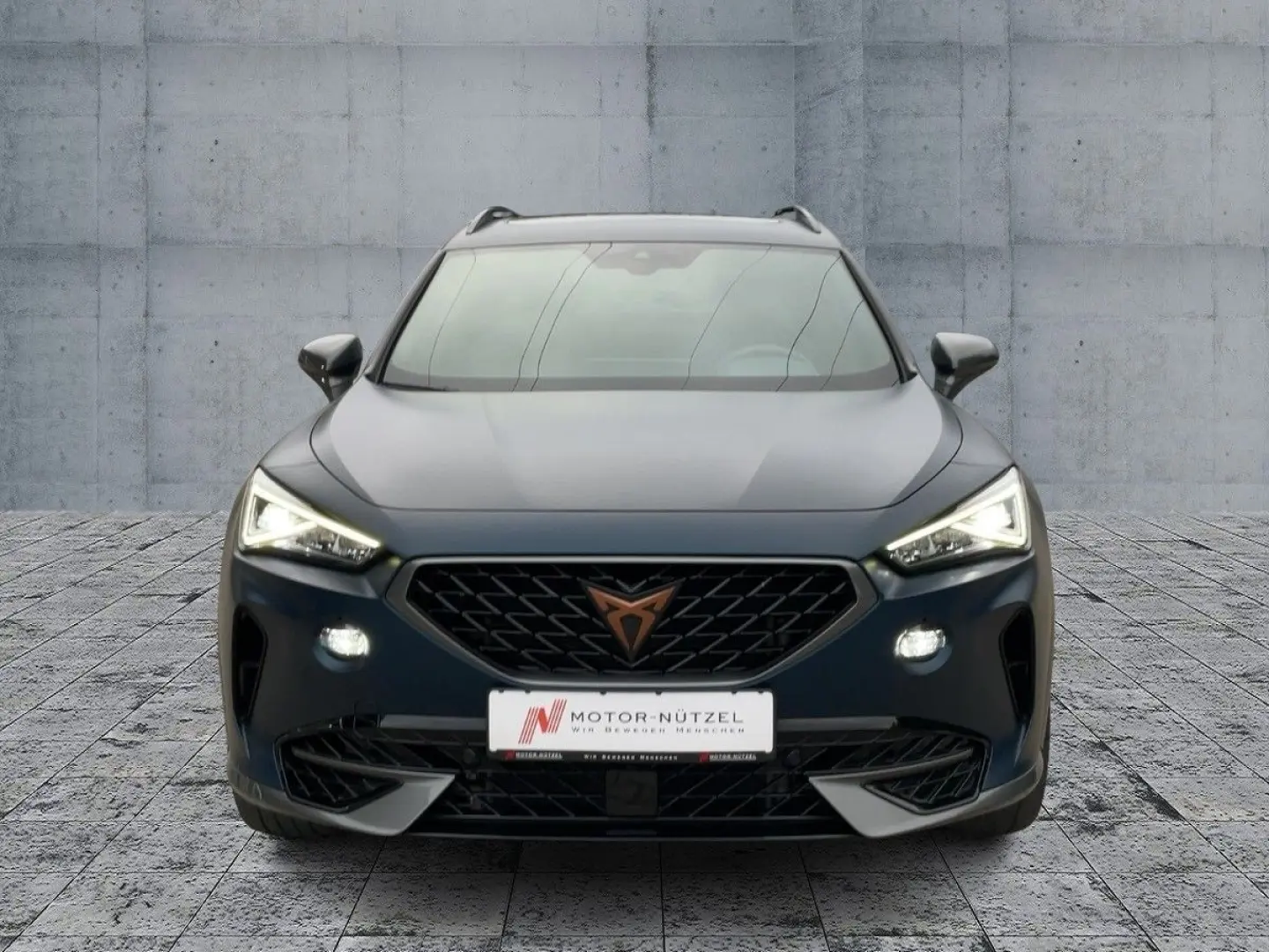 Formentor VZ 2.0 TSI 4D DSG LED+NAV+ACC+SHZ+PANO