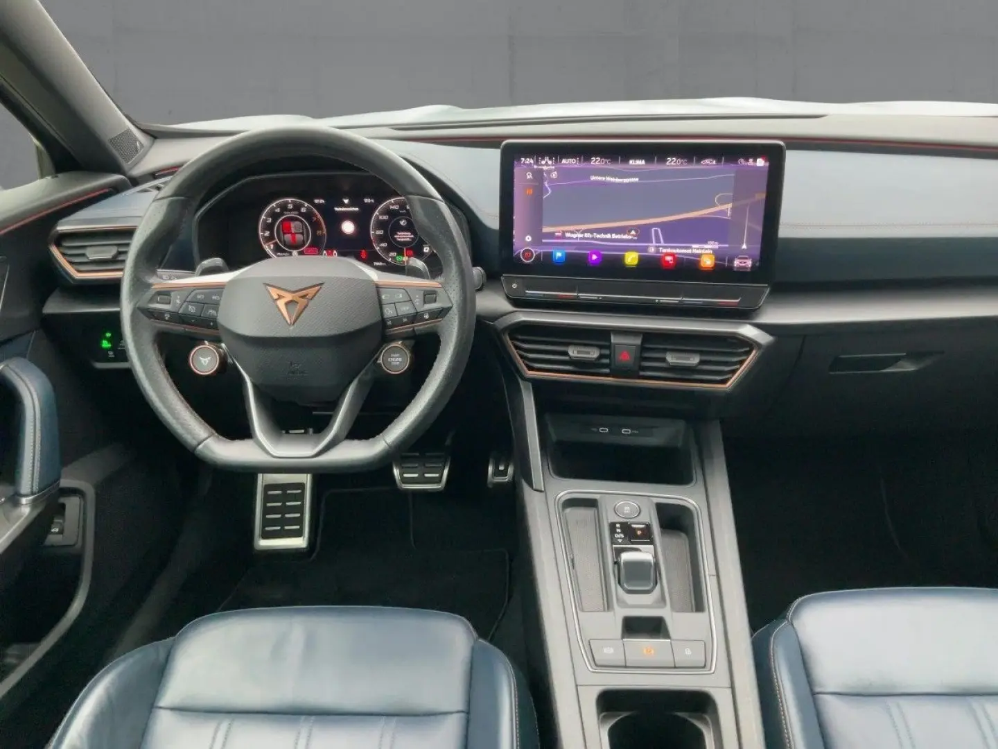 Formentor VZ 2.0 TSI 4D DSG LED+NAV+ACC+SHZ+PANO