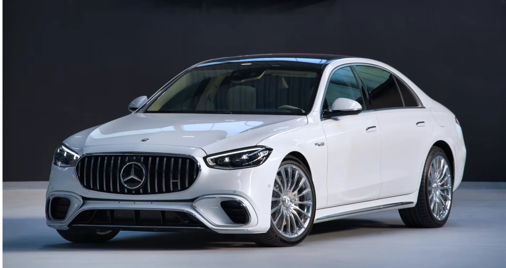 Mercedes-Benz S 63 AMG Fond Entertainment
