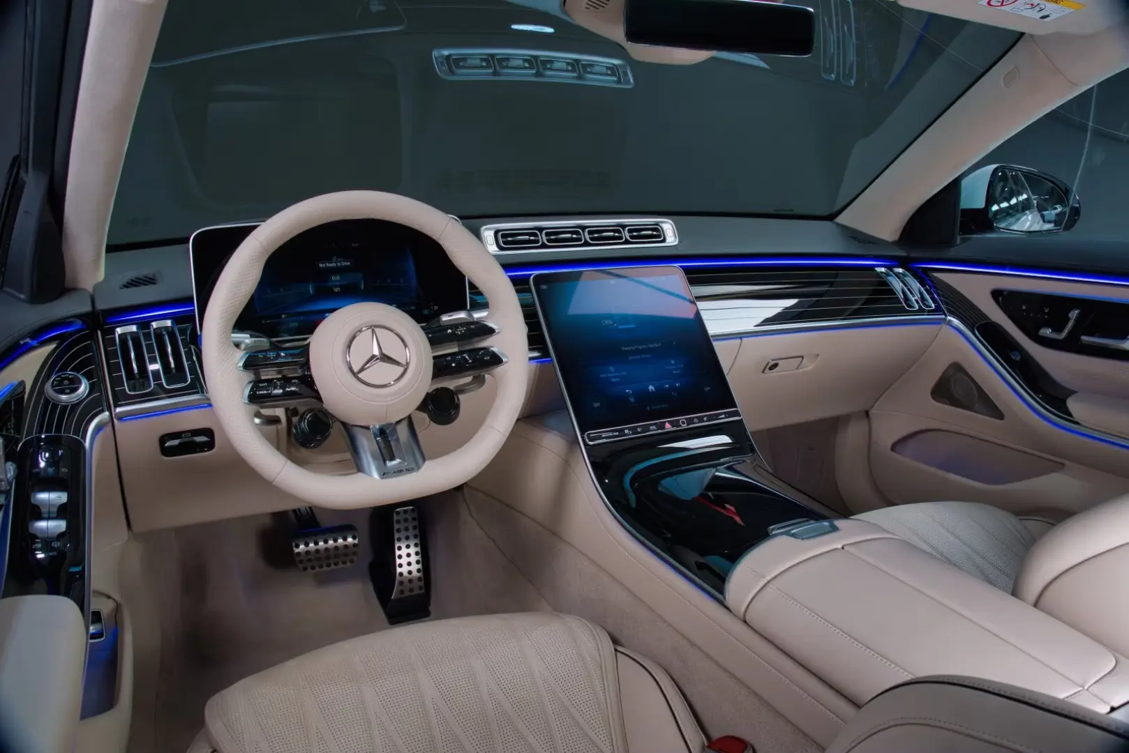 Mercedes-Benz S 63 AMG Fond Entertainment