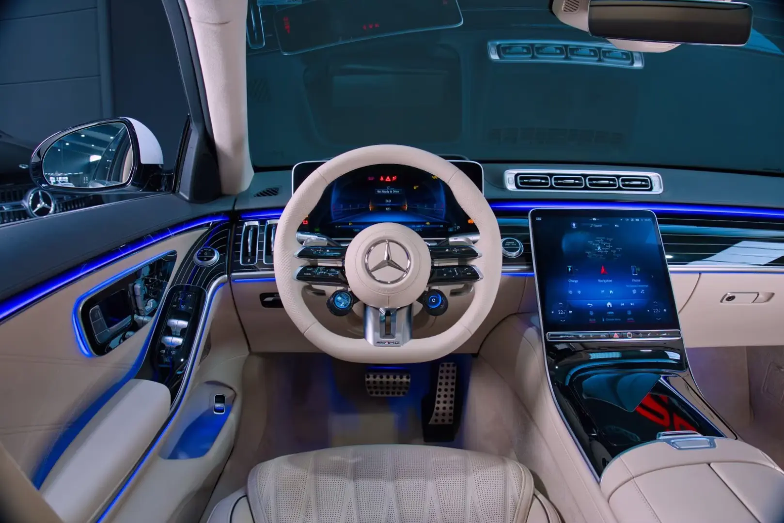 Mercedes-Benz S 63 AMG Fond Entertainment