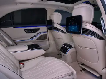 Mercedes-Benz S 63 AMG Fond Entertainment