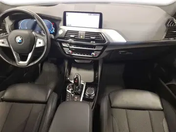 X3 xDrive 30e Advantage Sport.Steptronic HeadUp