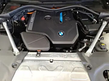X3 xDrive 30e Advantage Sport.Steptronic HeadUp