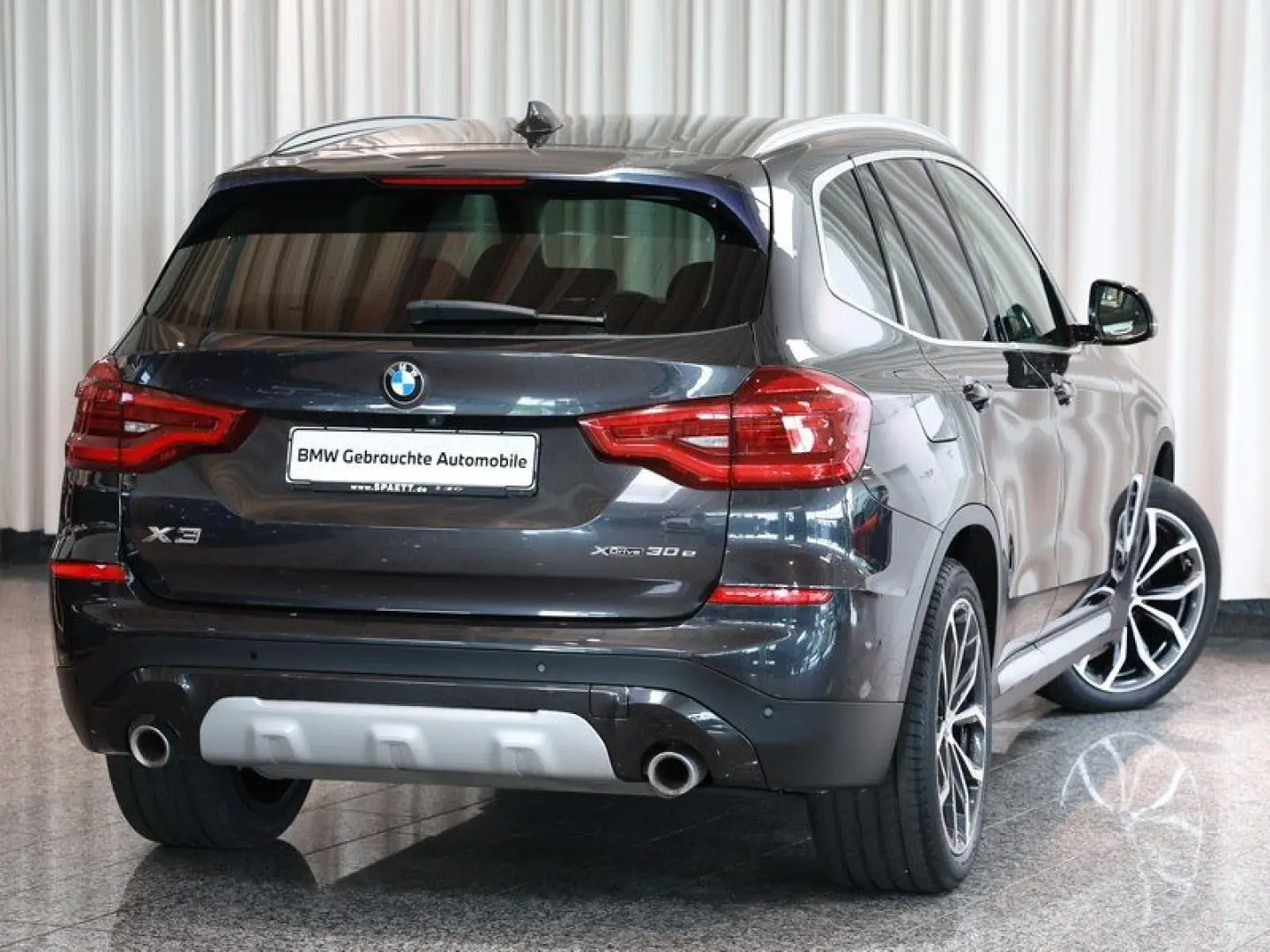X3 xDrive30e xLine Head-Up HiFi DAB LED WLAN