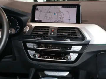 X3 xDrive30e xLine Head-Up HiFi DAB LED WLAN