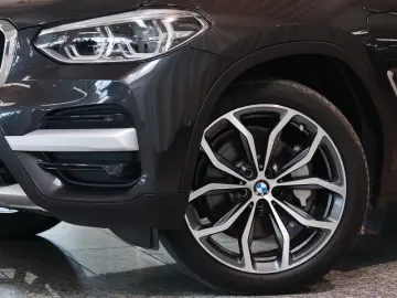 X3 xDrive30e xLine Head-Up HiFi DAB LED WLAN